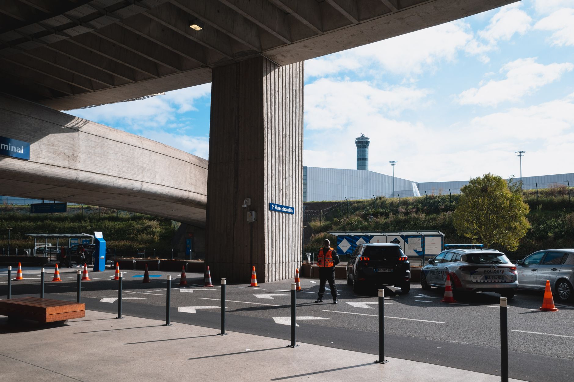 Location de Véhicules Utilitaires équipe à Cholet